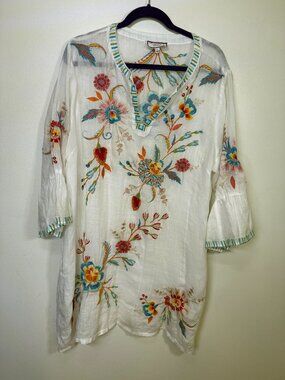 Johnny Was White Embroidered Tunic Blouse